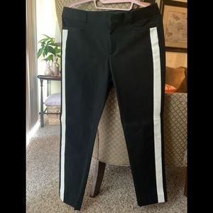 Banana Republic SkinnySloan LeggingPants BlackWhite StripeWomen’s 4RSmall Tuxedo